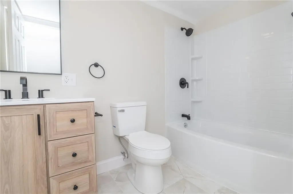 70 Enfield Avenue Providence RI 02908