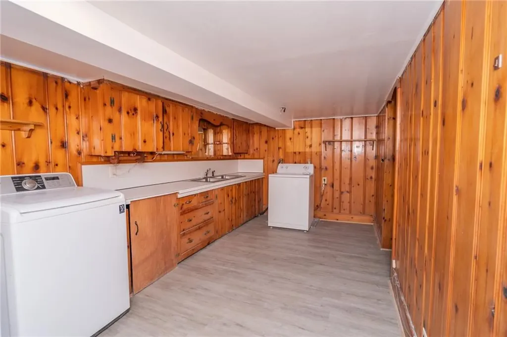 70 Enfield Avenue Providence RI 02908