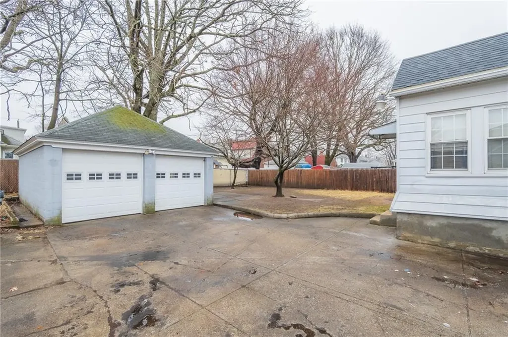 70 Enfield Avenue Providence RI 02908