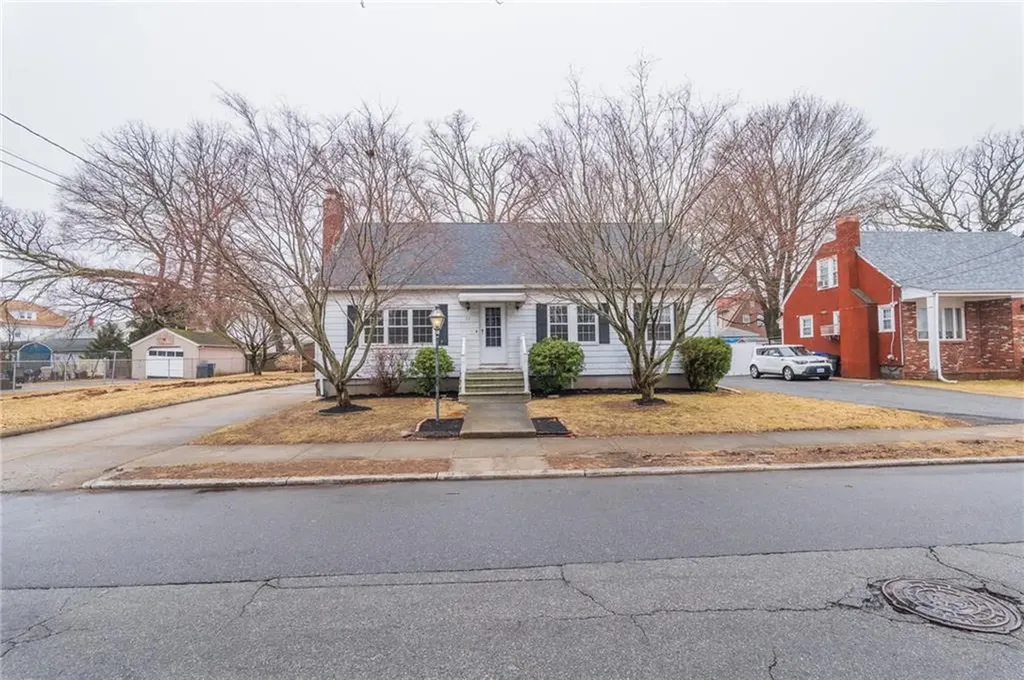 70 Enfield Avenue Providence RI 02908
