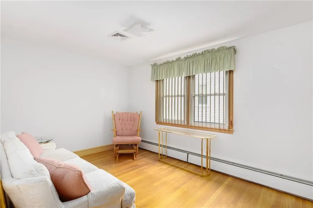 20 Loxley Road Providence RI 02908