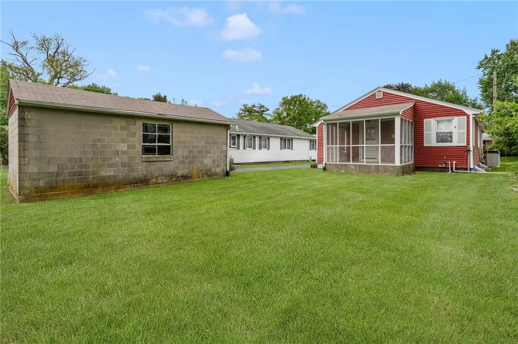 20 Loxley Road Providence RI 02908