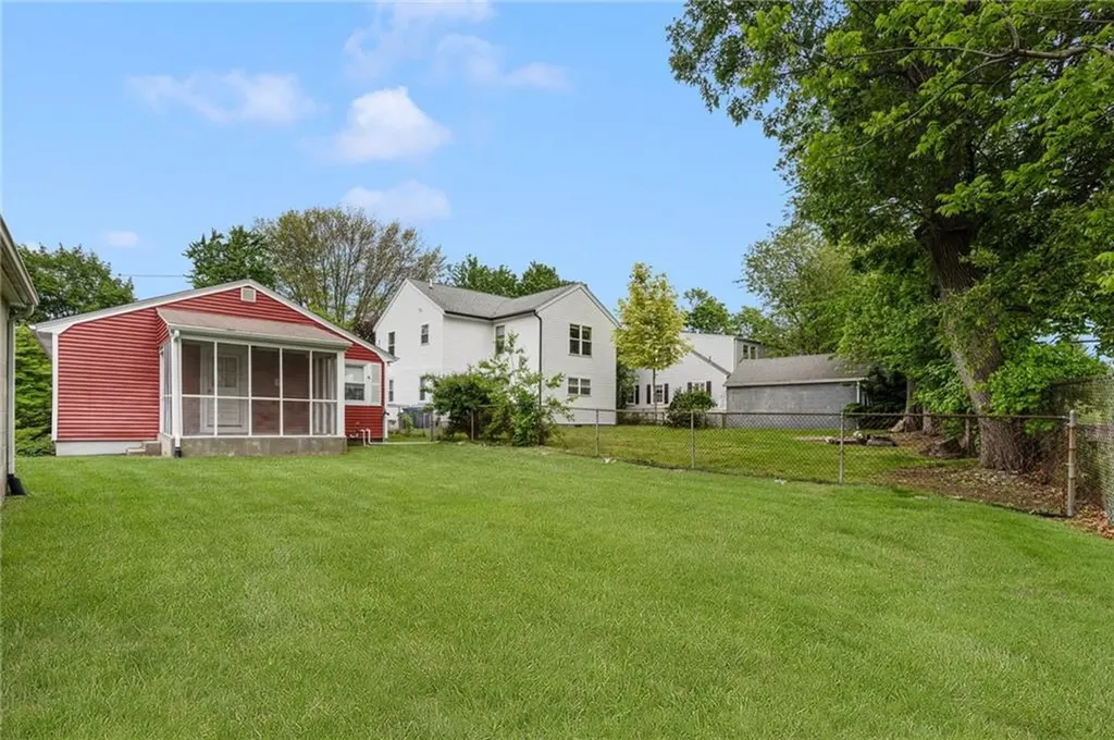 20 Loxley Road Providence RI 02908