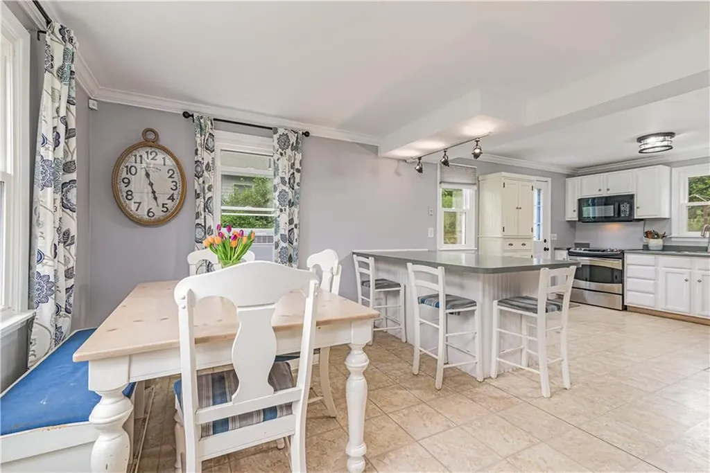460 Schooner Avenue Jamestown RI 02835