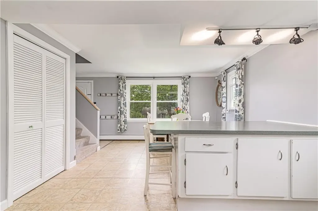 460 Schooner Avenue Jamestown RI 02835