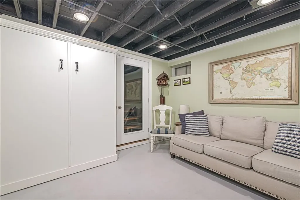 460 Schooner Avenue Jamestown RI 02835