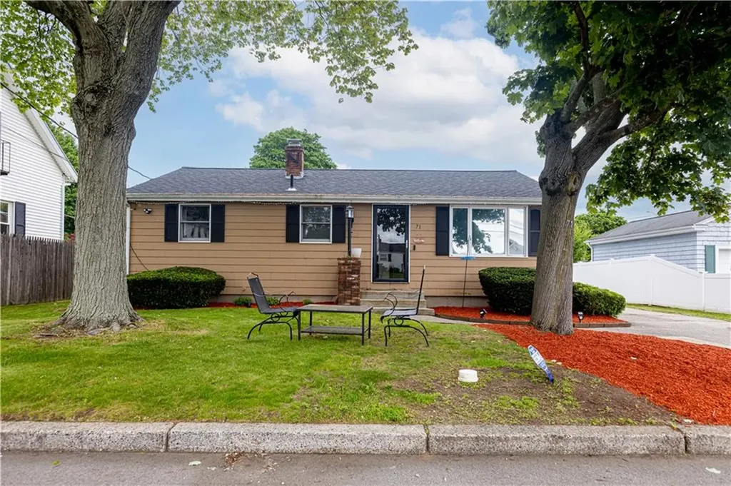 71 Julian Street Pawtucket RI 02861