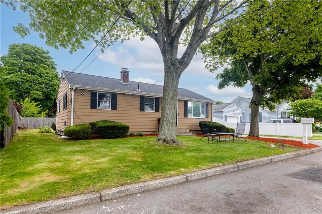 71 Julian Street Pawtucket RI 02861