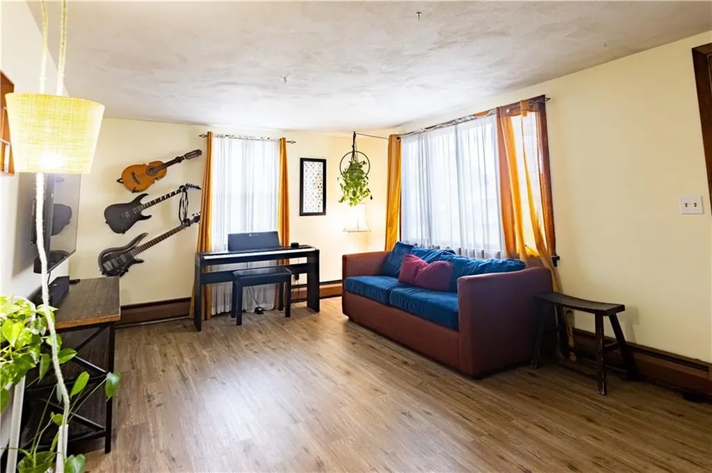 71 Julian Street Pawtucket RI 02861