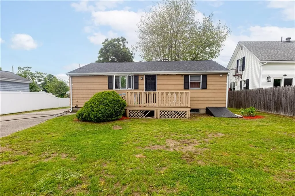 71 Julian Street Pawtucket RI 02861