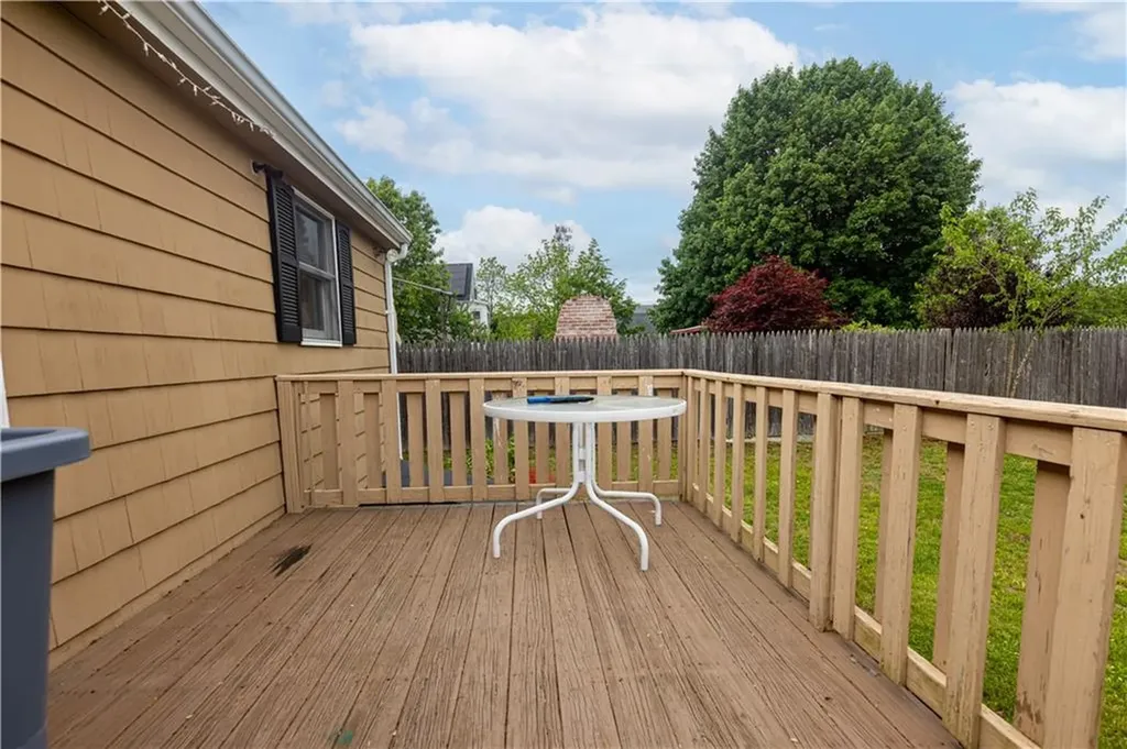 71 Julian Street Pawtucket RI 02861