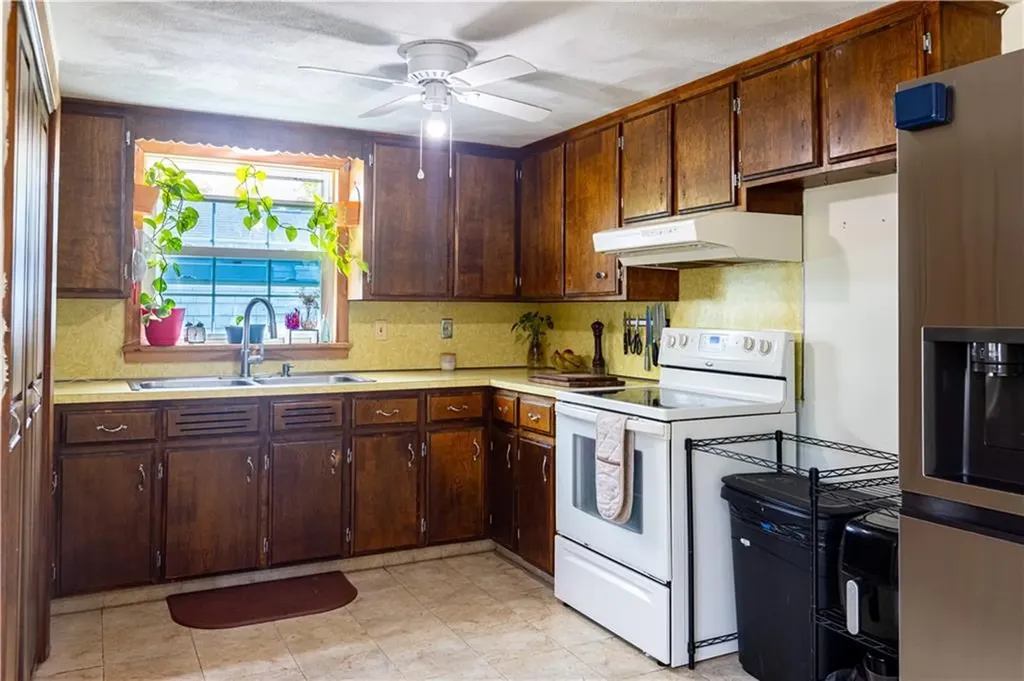 71 Julian Street Pawtucket RI 02861