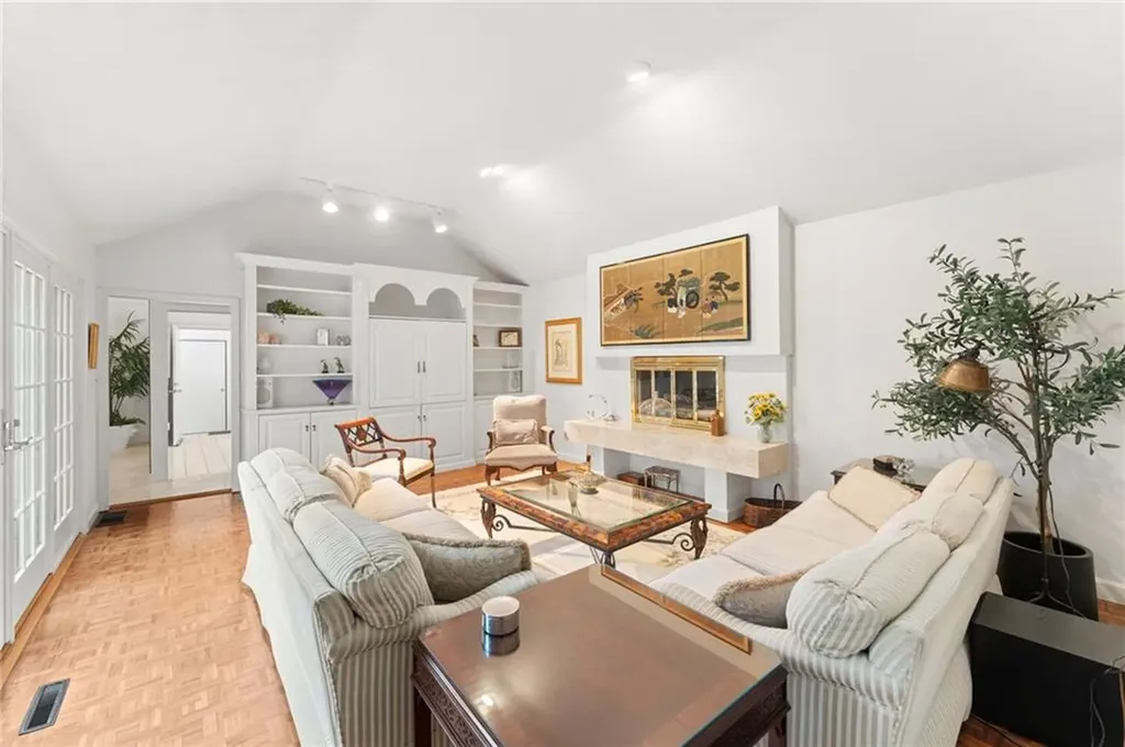 461 Narragansett Parkway Warwick RI 02888