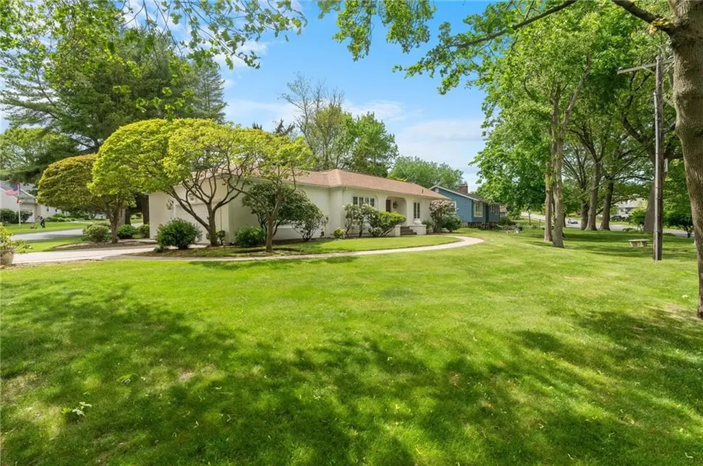 461 Narragansett Parkway Warwick RI 02888