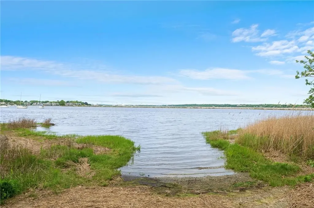 461 Narragansett Parkway Warwick RI 02888