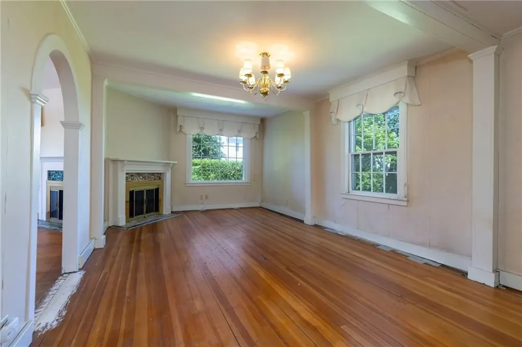 99 Central Street Narragansett RI 02882