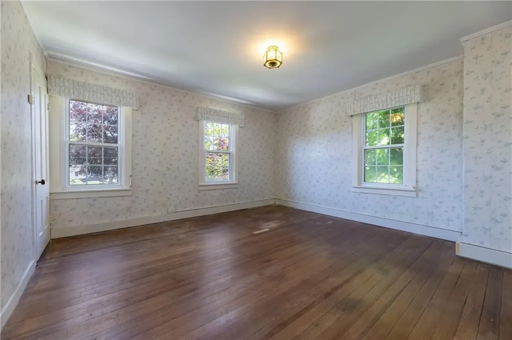 99 Central Street Narragansett RI 02882