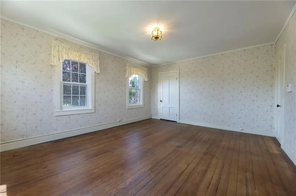 99 Central Street Narragansett RI 02882