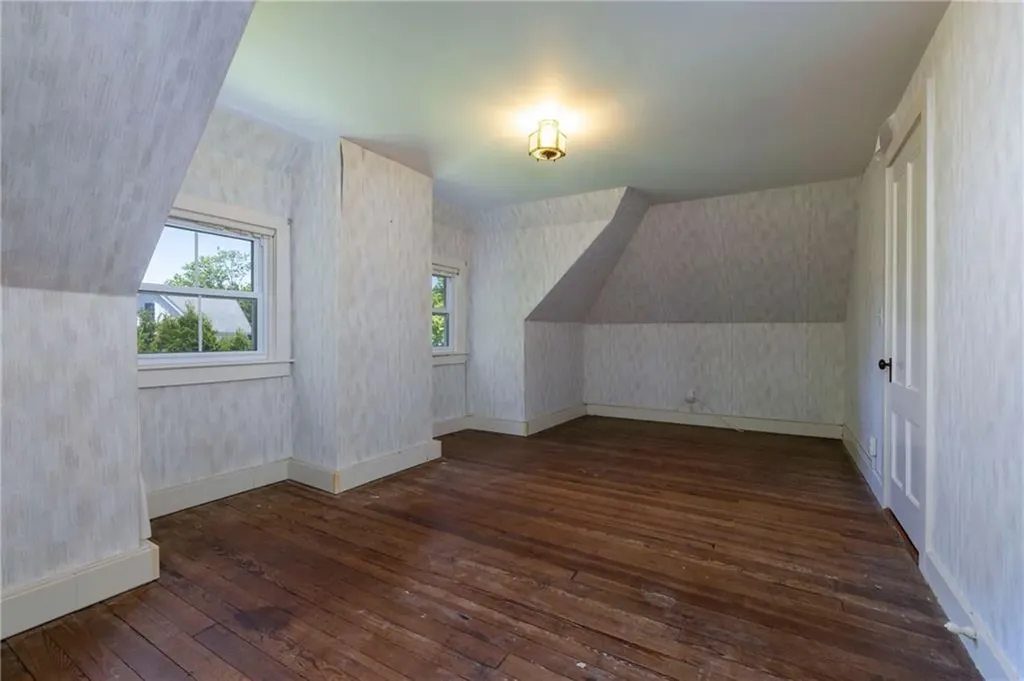 99 Central Street Narragansett RI 02882