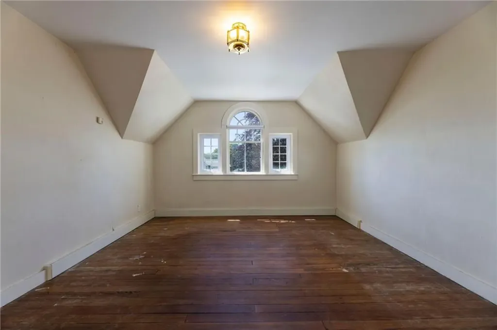 99 Central Street Narragansett RI 02882