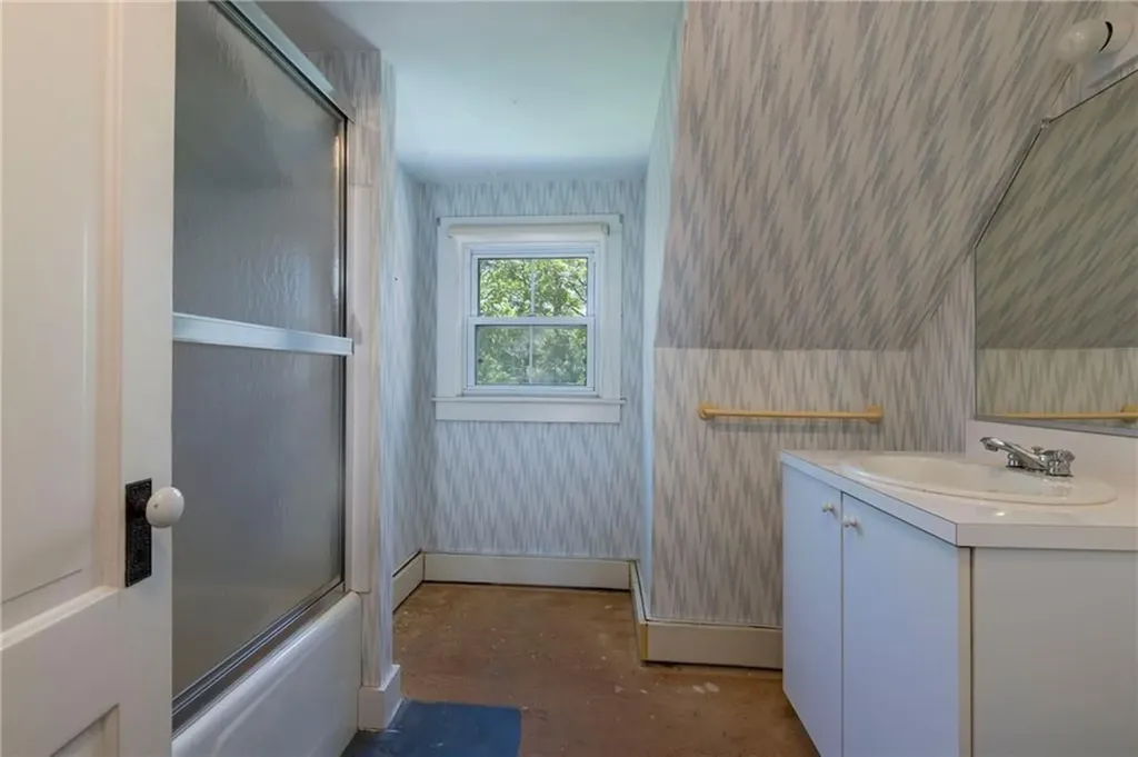 99 Central Street Narragansett RI 02882