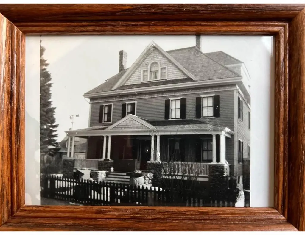 99 Central Street Narragansett RI 02882