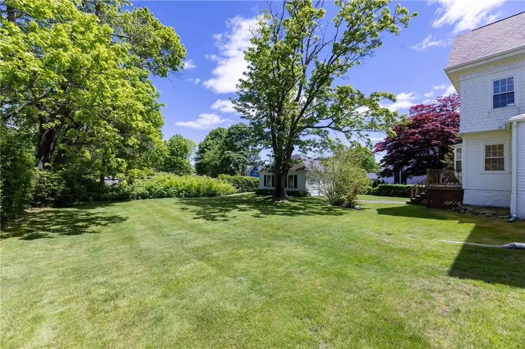 99 Central Street Narragansett RI 02882