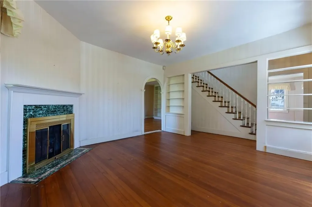 99 Central Street Narragansett RI 02882