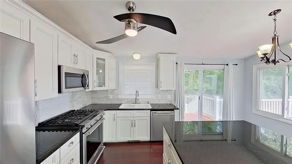 370 Ring Avenue Warwick RI 02888
