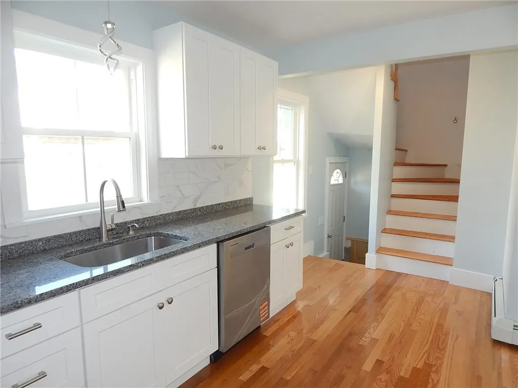 31 Carr Street Providence RI 02905