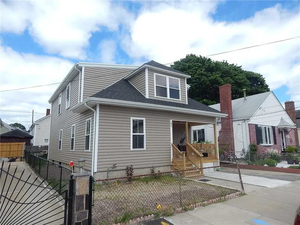 31 Carr Street Providence RI 02905