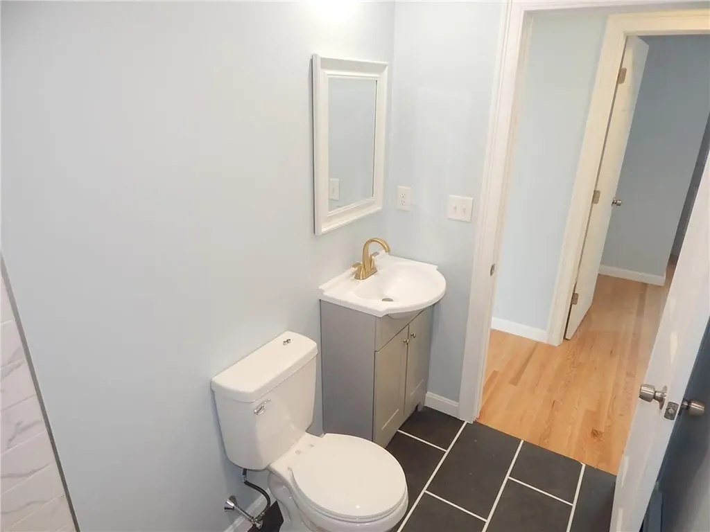 31 Carr Street Providence RI 02905