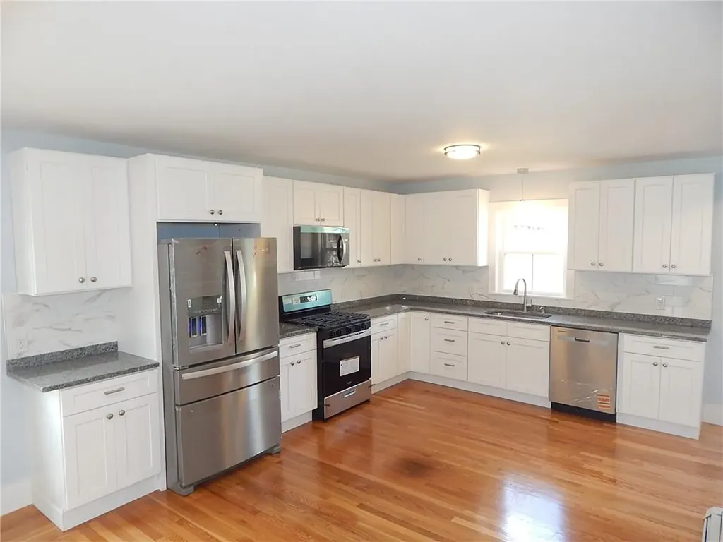 31 Carr Street Providence RI 02905