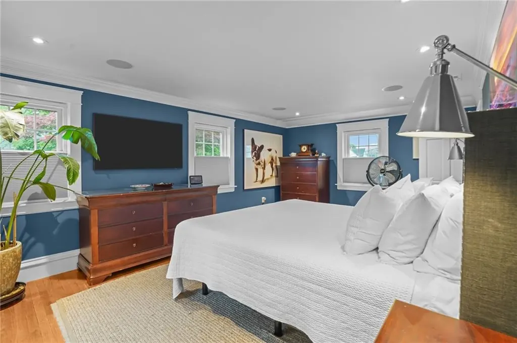 11 Elmcroft Avenue Providence RI 02908