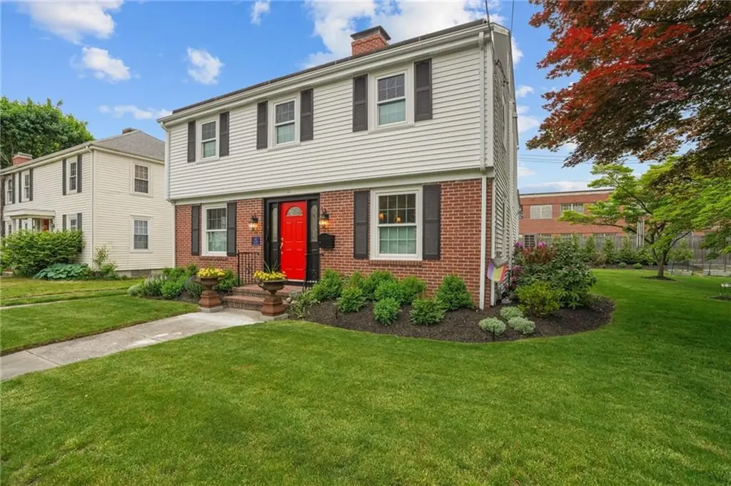 11 Elmcroft Avenue Providence RI 02908