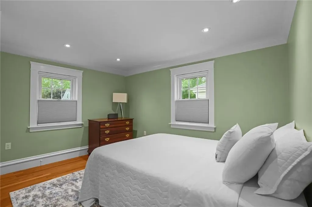 11 Elmcroft Avenue Providence RI 02908