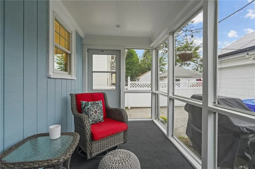 11 Elmcroft Avenue Providence RI 02908
