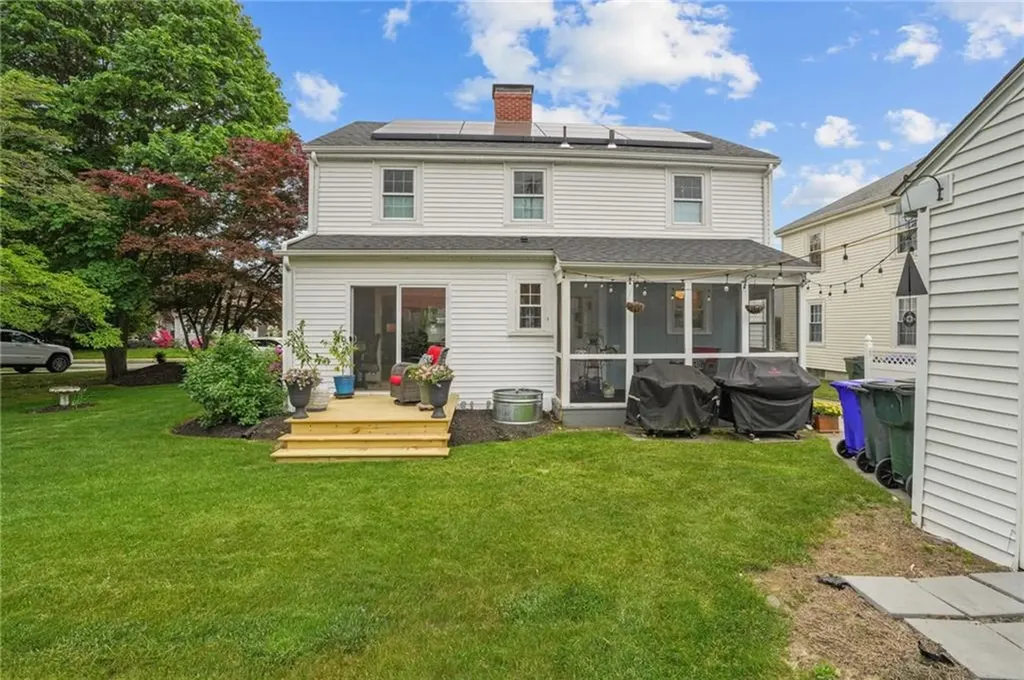 11 Elmcroft Avenue Providence RI 02908