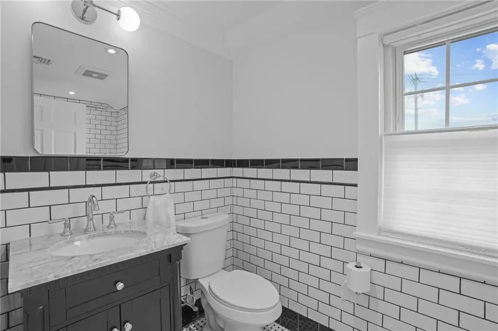 11 Elmcroft Avenue Providence RI 02908