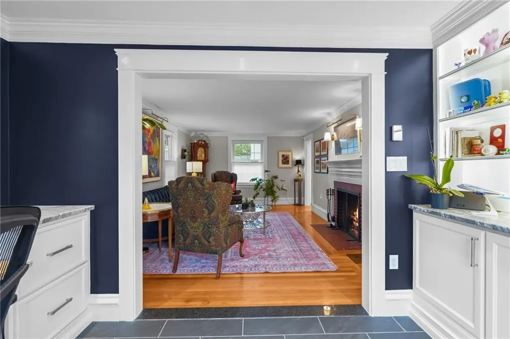 11 Elmcroft Avenue Providence RI 02908