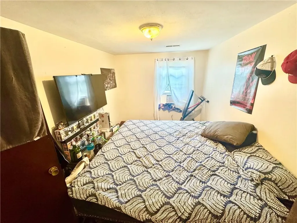 43 Manchester Street West Warwick RI 02893