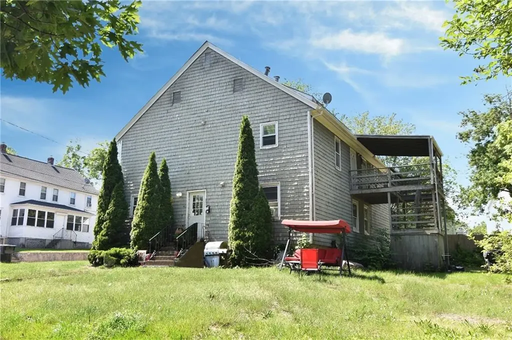 43 Manchester Street West Warwick RI 02893