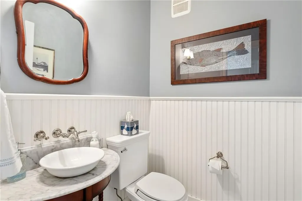 22 Tyler Point Road Barrington RI 02806