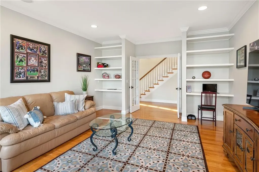 22 Tyler Point Road Barrington RI 02806