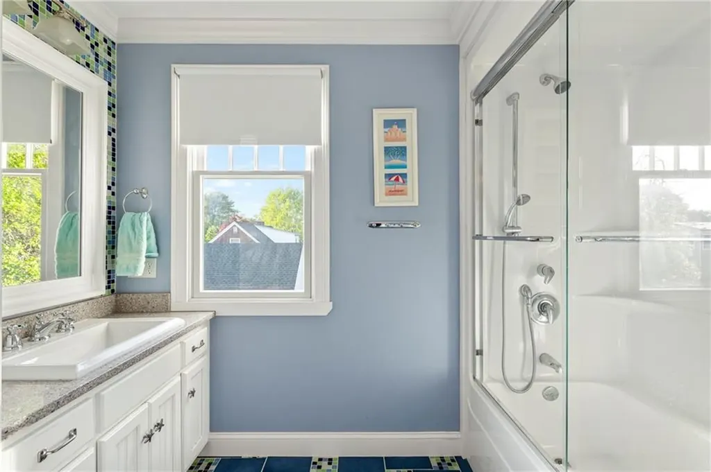 22 Tyler Point Road Barrington RI 02806