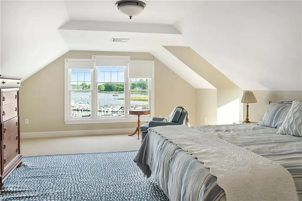 22 Tyler Point Road Barrington RI 02806