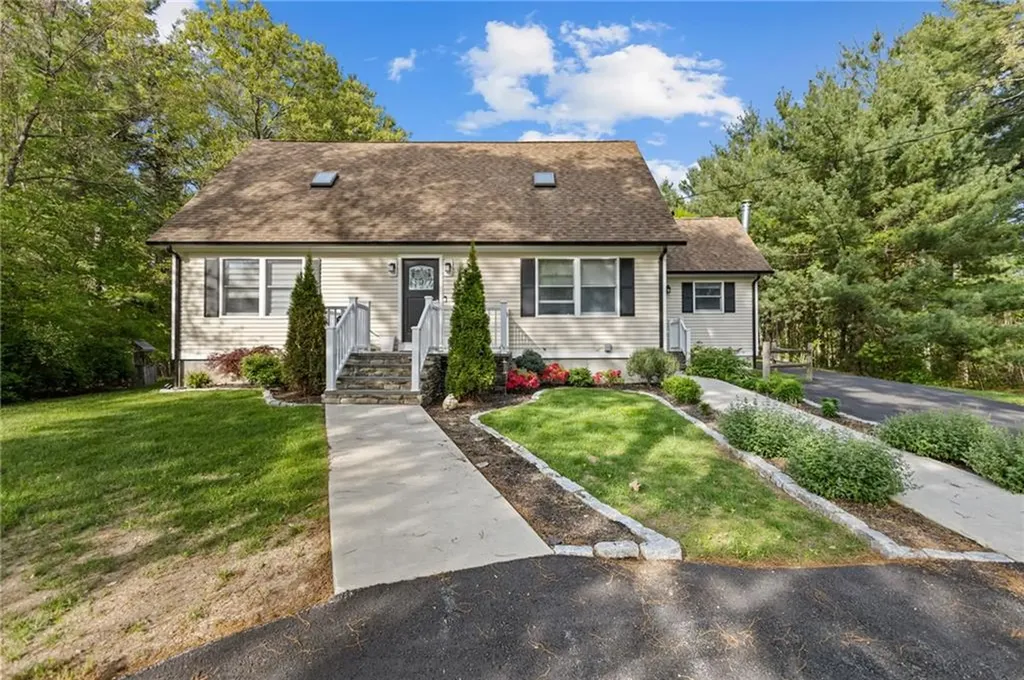 96 Hemlock Farm Trail Burrillville RI 02830