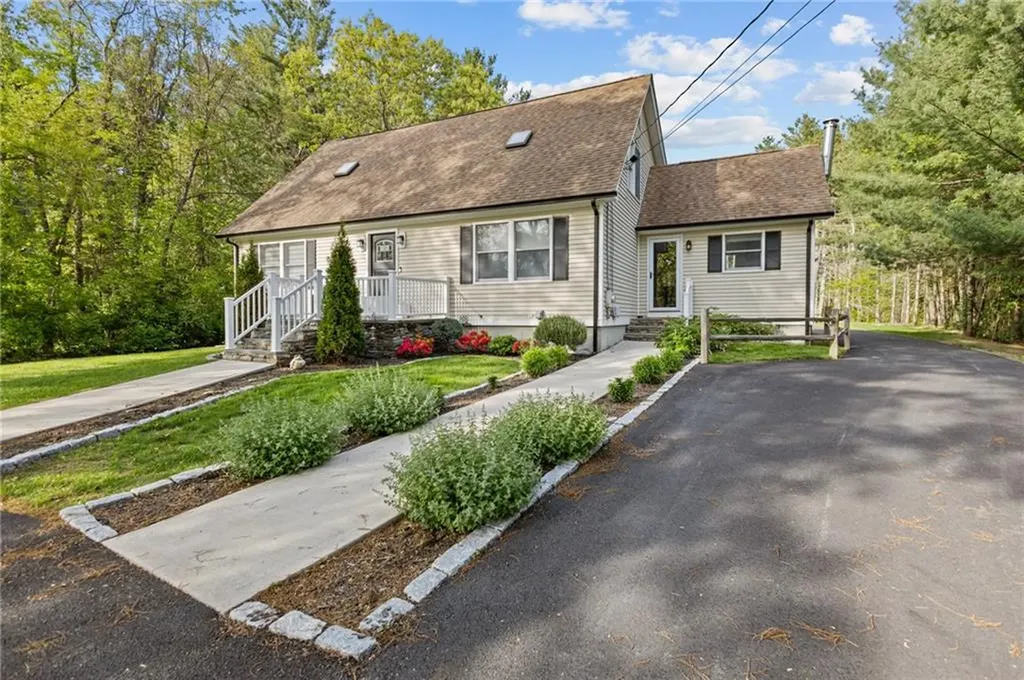 96 Hemlock Farm Trail Burrillville RI 02830