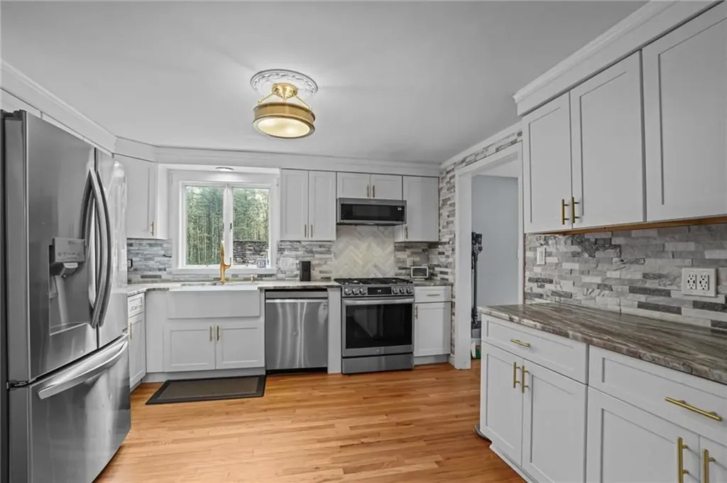 96 Hemlock Farm Trail Burrillville RI 02830