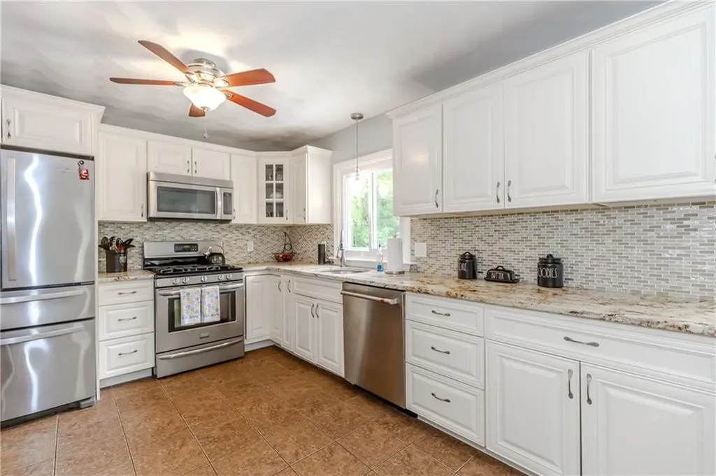 3 Blue Spruce Drive Coventry RI 02816